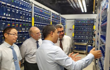 Luís Ferreira visits UM’s research facilities