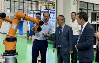 UM representatives visit the State Key Laboratory of Intelligent Manufacturing Equipment and Technology of HUST